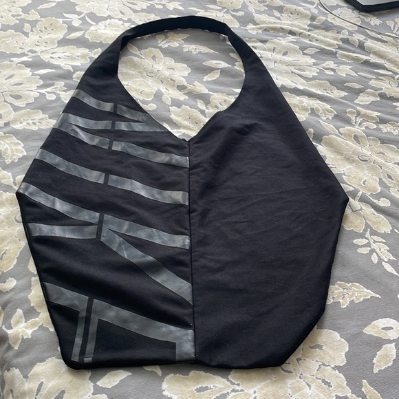 NIKE SPORT  Shoulder Sports Gym Workout Beach Bag Tote - Picture 3 of 8